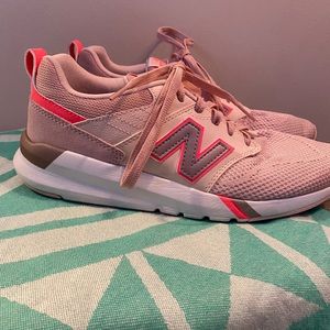 Pink new balance sneakers